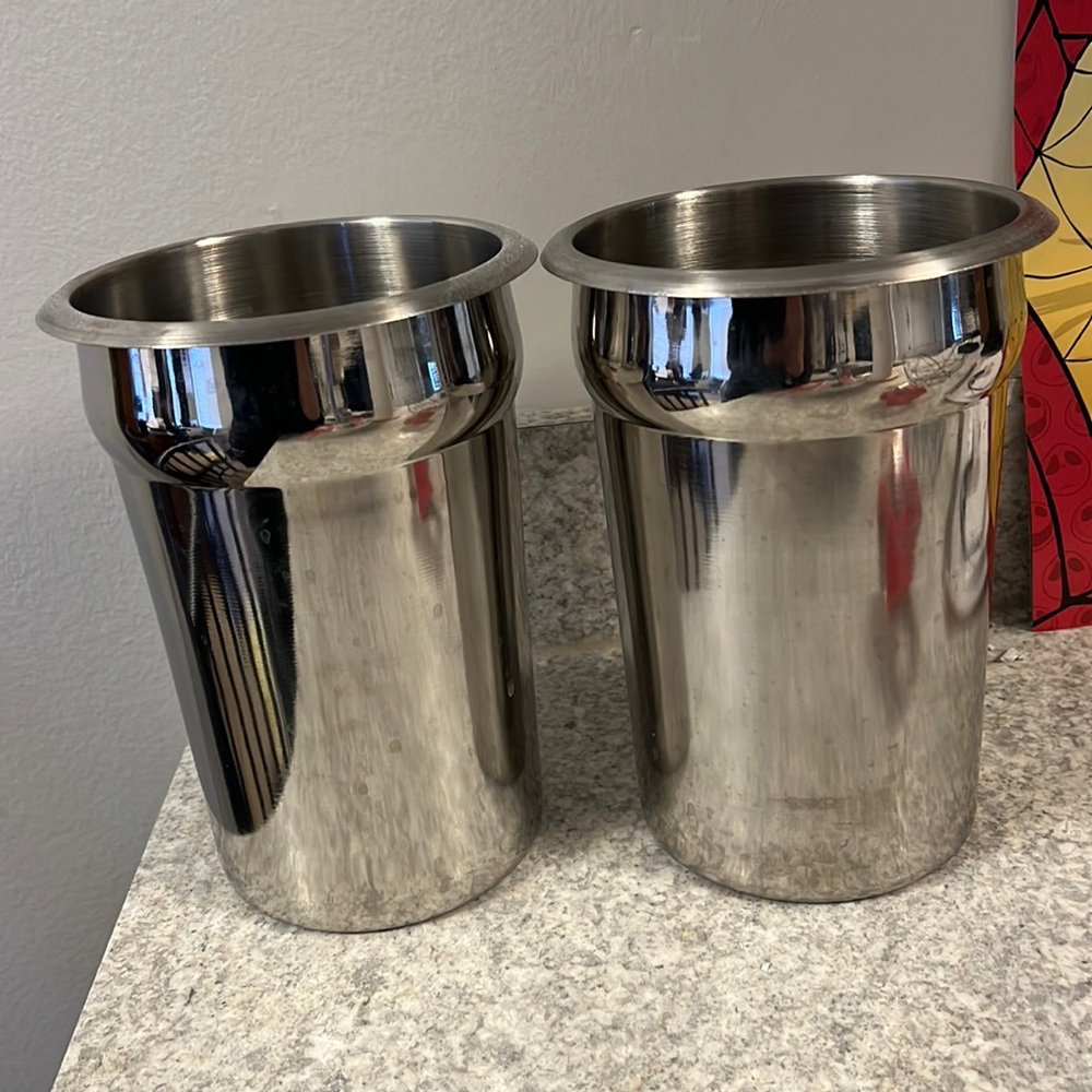 TWO Winco inset pans 2.5 quarts